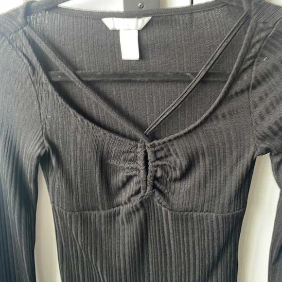 Black top - Picture 2 of 3